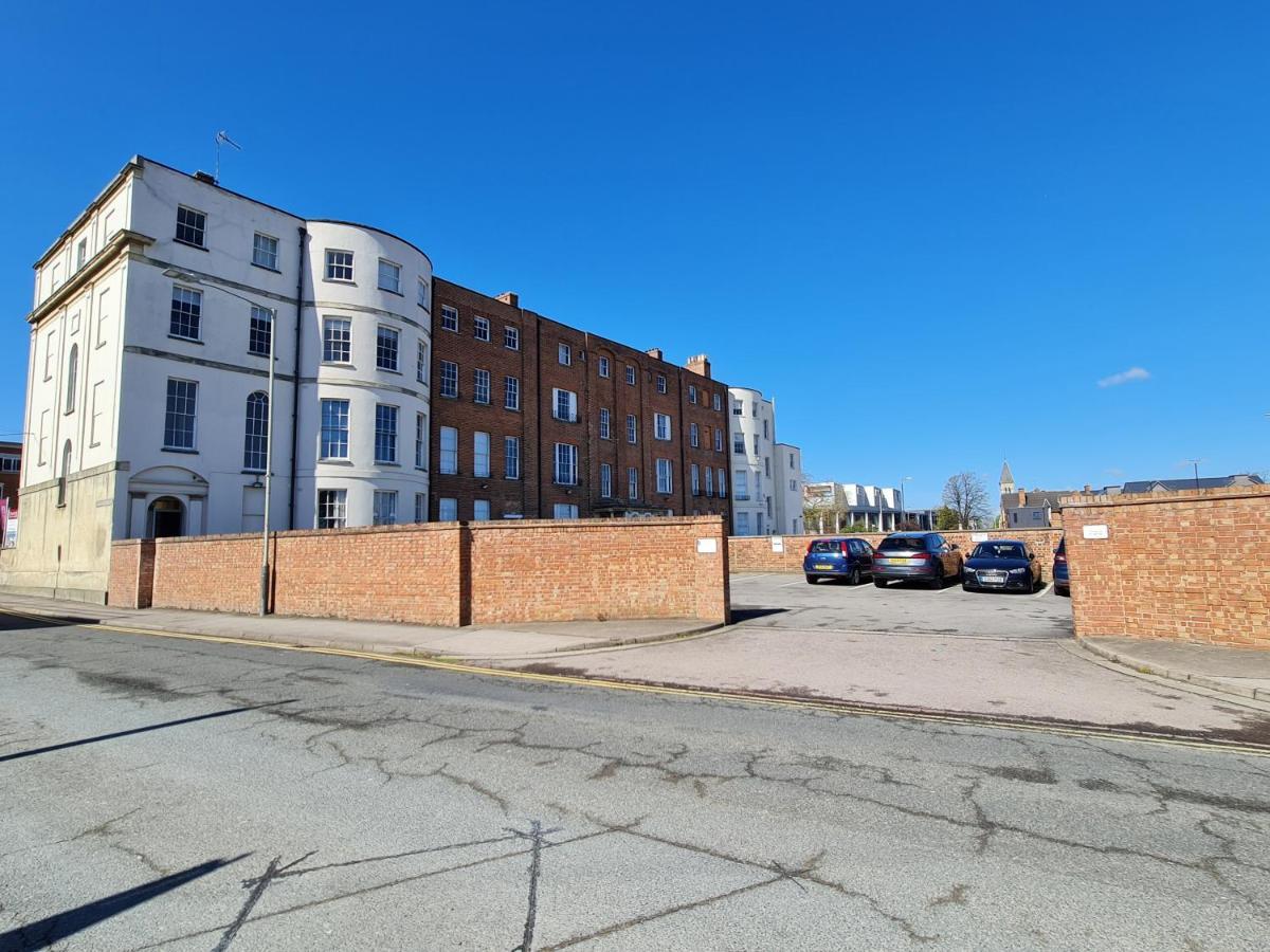 Margaret'S Terrace By Fortuna Property Cheltenham Eksteriør bilde